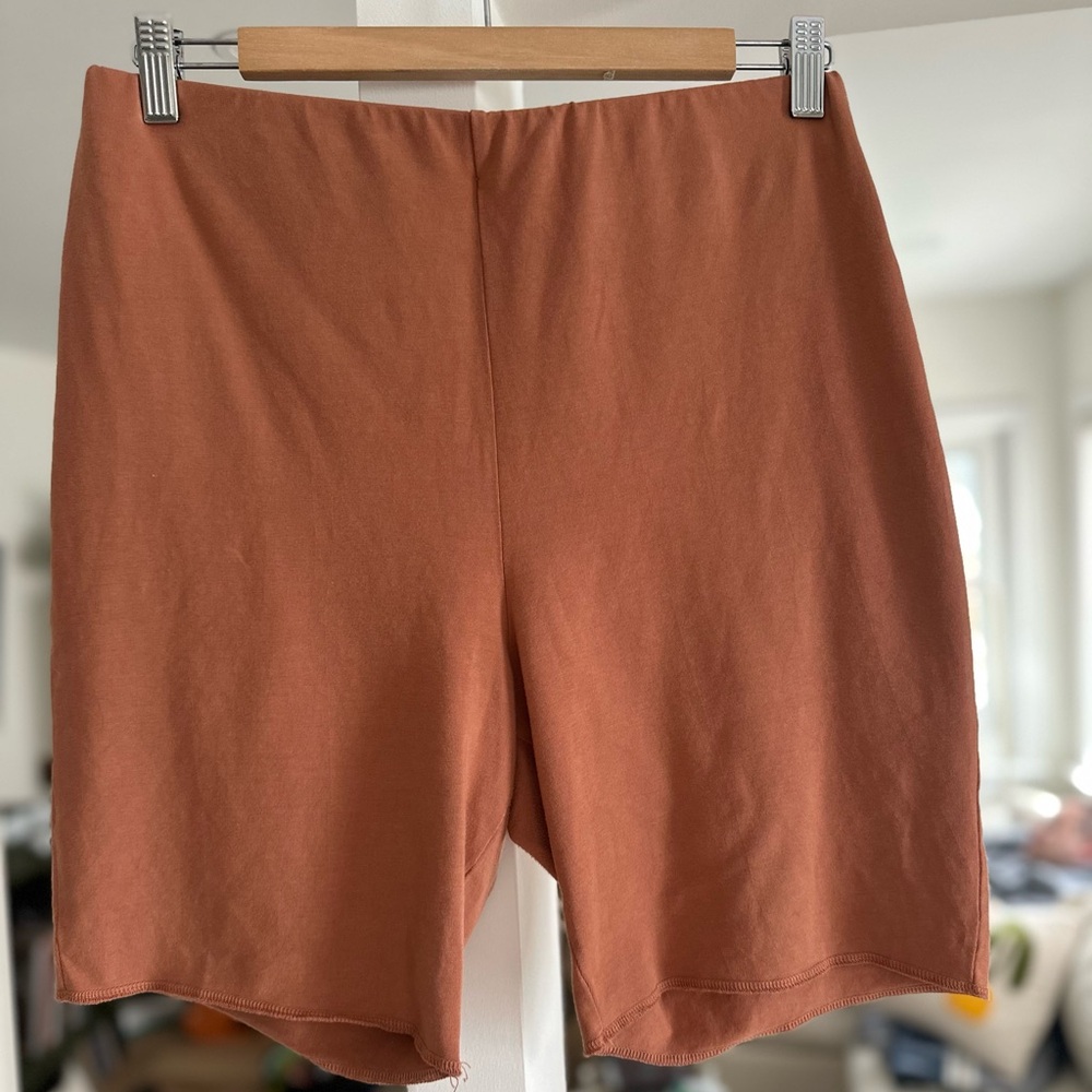High-Rise Women's Bike Shorts in Rust